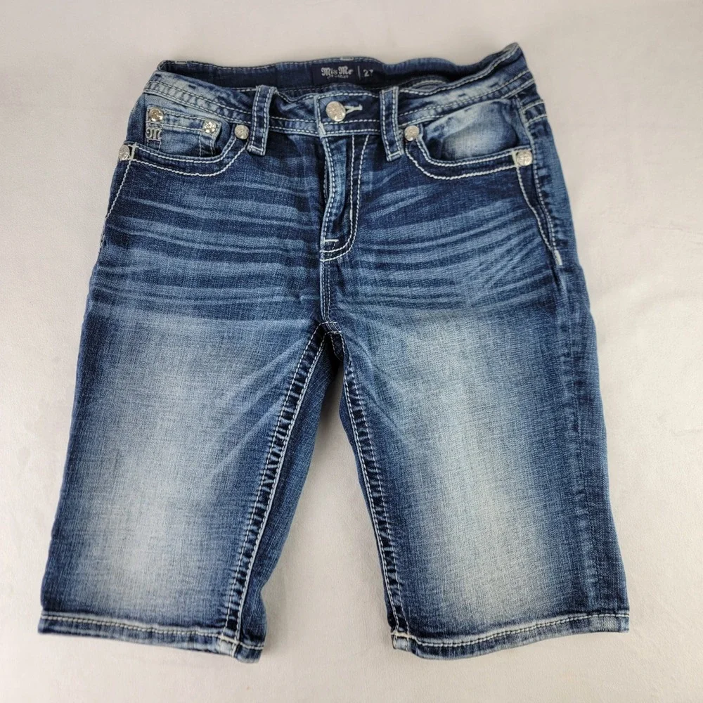 Miss Me Mid-Rise Bermuda Shorts 27 Medium Wash Embroidered Dreamcatcher Denim
